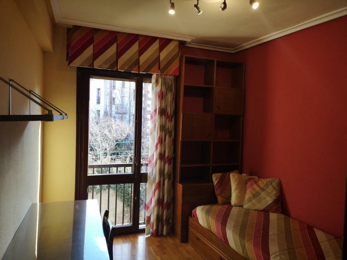 Apartamento GALLARZA con Parking Ezcaray Exterior foto